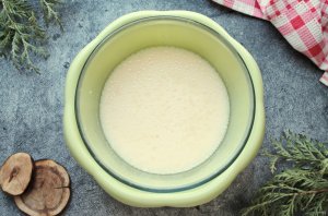 Рулет из шоколадных блинов с кремом Рулет из шоколадных блинов с кремом