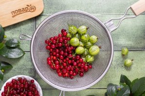 Варенье из крыжовника и красной смородины