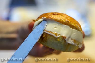 Итальянские булочки маритоцци с кремом (Maritozzi) Итальянские булочки маритоцци с кремом (Maritozzi)