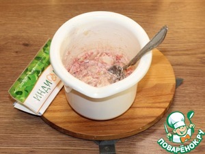 Змейки из слоеного теста с начинкой