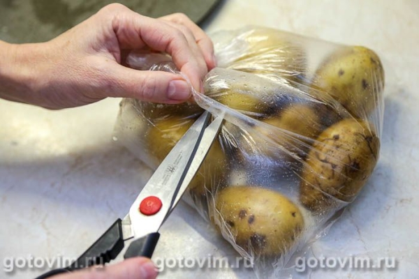 Картофель в микроволновке