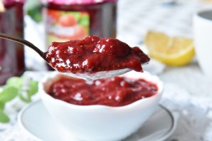 Клубничный джем с бальзамическим уксусом Клубничный джем с бальзамическим уксусом