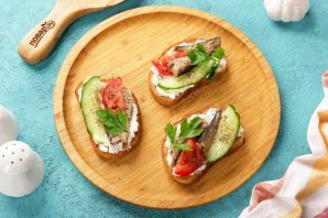 Закуска со шпротами Закуска со шпротами