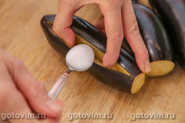 Фаршированные баклажаны на мангале