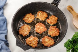 Куриные котлеты с майонезом Куриные котлеты с майонезом