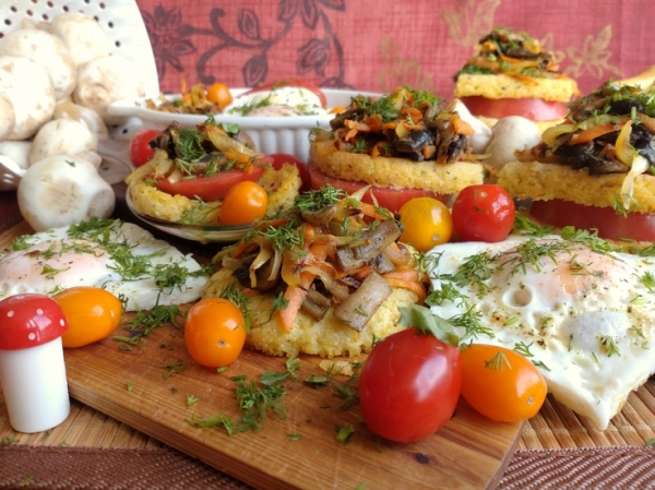 Закуска из овощей и грибов на поленте Закуска из овощей и грибов на поленте