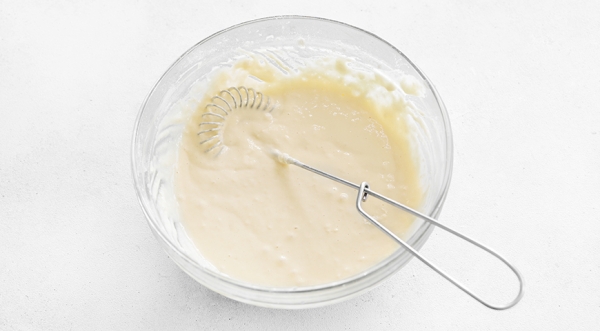 Оладьи на молоке – простой и вкусный рецепт, пошаговый рецепт с фото на 381 ккал Оладьи на молоке – простой и вкусный рецепт, пошаговый рецепт с фото на 381 ккал