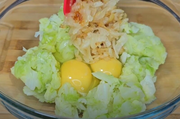 Капуста с луком вкуснее мяса. Век живи — век учись: почему я раньше так не готовила Капуста с луком вкуснее мяса. Век живи — век учись: почему я раньше так не готовила