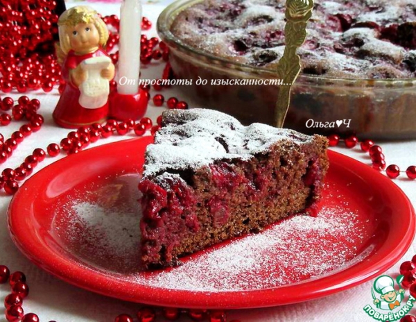 Шоколадный пирог с вишней