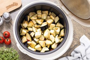 Рагу из баклажанов в мультиварке