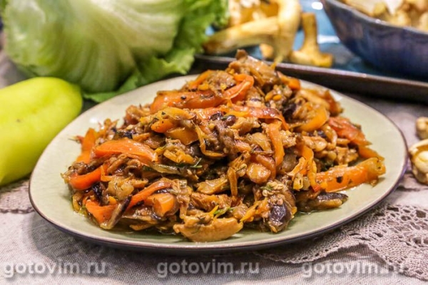 Овощное рагу с баклажанами и лисичками Овощное рагу с баклажанами и лисичками