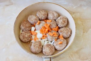 Тефтели в бульоне Тефтели в бульоне