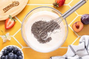 Замороженный йогурт с ягодами