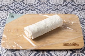 Рулет из лаваша с помидорами и сыром Рулет из лаваша с помидорами и сыром