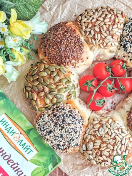 Булочки с ветчиной и семенами