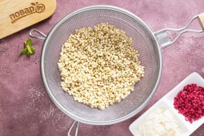 Сырки из зеленой гречки