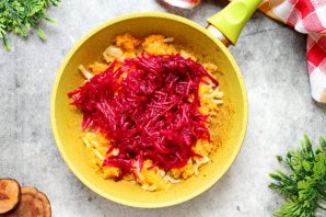 Борщ со свеклой