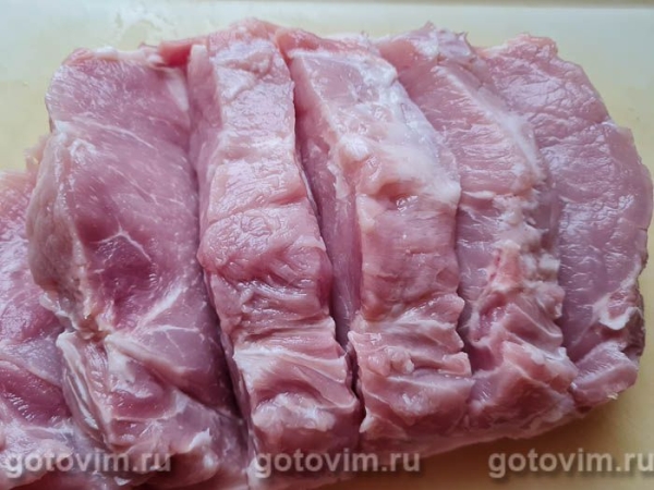 Свиная шея, фаршированная айвой Свиная шея, фаршированная айвой