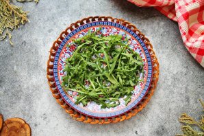 Салат с треской и авокадо Салат с треской и авокадо