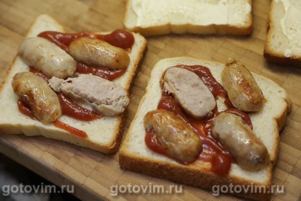 Сэндвич с колбасками и яйцом Сэндвич с колбасками и яйцом