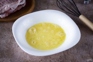 Котлеты отбивные из свинины Котлеты отбивные из свинины