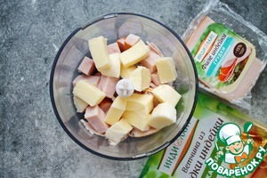 Закусочное печенье с ветчиной и сыром Закусочное печенье с ветчиной и сыром