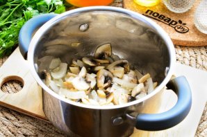 Картофель, тушеный с грибами Картофель, тушеный с грибами