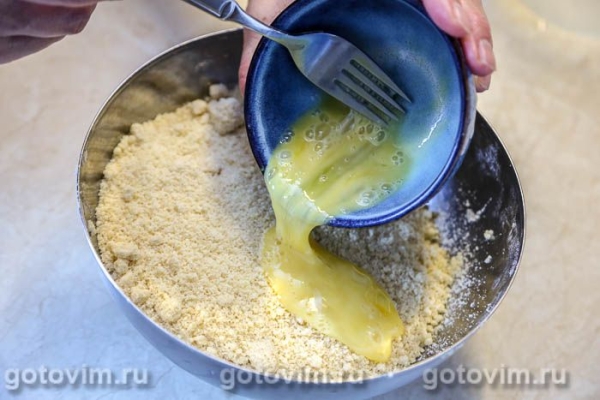 Итальянский песочный пирог с персиками и творогом Сбричолата (Sbriciolata) Итальянский песочный пирог с персиками и творогом Сбричолата (Sbriciolata)