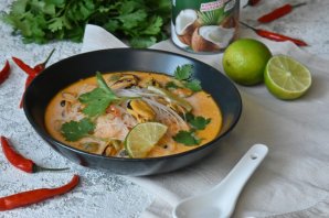 Суп "Том Ям" с лапшой Суп "Том Ям" с лапшой