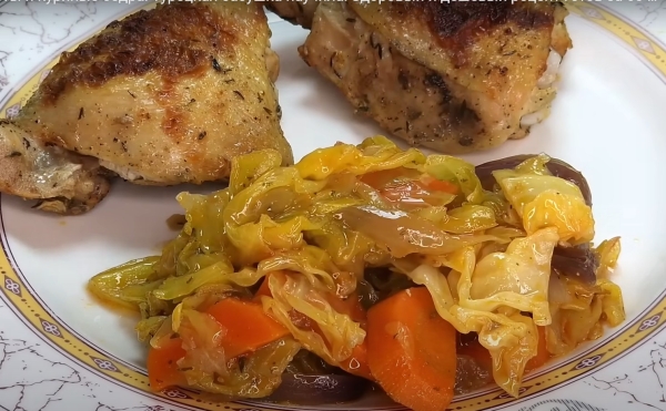 Кочан капусты и куриные бедра. Так готовит моя турецкая бабушка: вкусный и недорогой рецепт Кочан капусты и куриные бедра. Так готовит моя турецкая бабушка: вкусный и недорогой рецепт