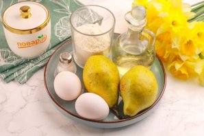 Шарлотка с грушами в аэрогриле