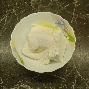 Рулет на дрожжевом тесте с творогом