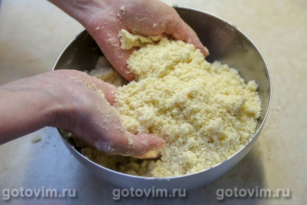 Песочный пирог с малиной и безе Песочный пирог с малиной и безе