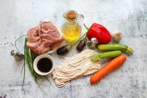 Лапша вок со свининой и овощами Лапша вок со свининой и овощами