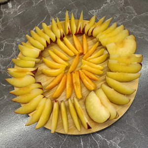 Пирог с абрикосами и сливами