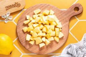 Пшенная каша с айвой