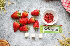 Варенье из клубники с розовым перцем Варенье из клубники с розовым перцем