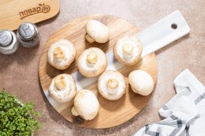 Шампиньоны с начинкой