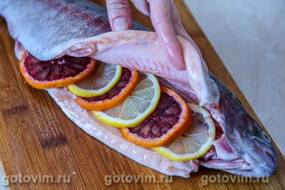 Форель с апельсинами, запеченная в пергаменте Форель с апельсинами, запеченная в пергаменте