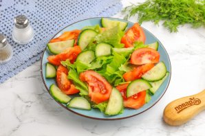 Салат из масляной рыбы холодного копчения Салат из масляной рыбы холодного копчения