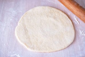 Хачапури по-аджарски с творогом Хачапури по-аджарски с творогом