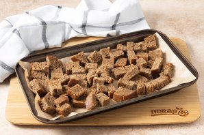 Домашний квас из черного хлеба на сухих дрожжах Домашний квас из черного хлеба на сухих дрожжах