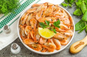 Жареные креветки в соевом соусе в панцире Жареные креветки в соевом соусе в панцире