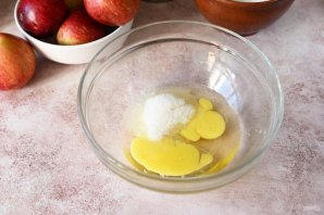 Пирожки с яблоками в духовке