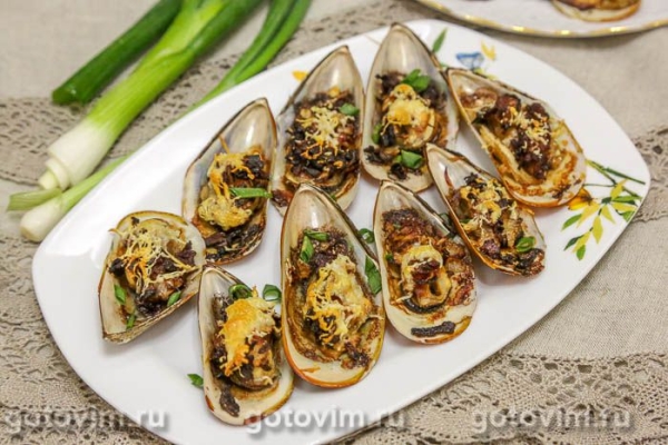 Зеленые мидии, запеченные с беконом и сыром Зеленые мидии, запеченные с беконом и сыром