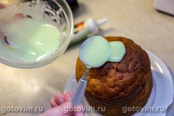 Кулич &laquo;Весенний&raquo; с изюмом