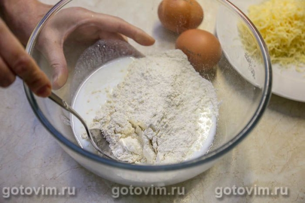 Вафли «Ленивые хачапури» с сыром и зеленью Вафли «Ленивые хачапури» с сыром и зеленью