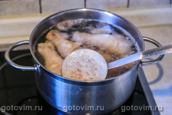 Куриный суп с лисичками и клецками Куриный суп с лисичками и клецками