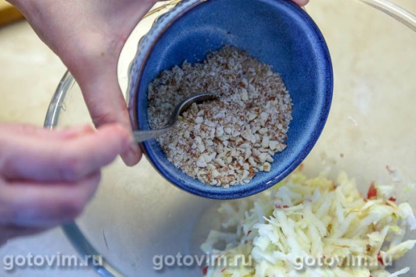 Рогалики с яблоками и орехами из теста на кефире Рогалики с яблоками и орехами из теста на кефире