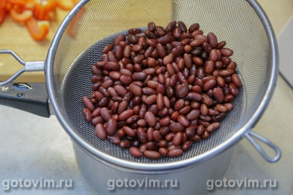 Салат из красной фасоли с маринованной морковью и сладким перцем Салат из красной фасоли с маринованной морковью и сладким перцем